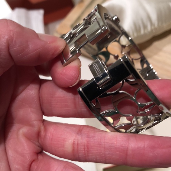 COACH bracelet watch - Picture 8 of 12